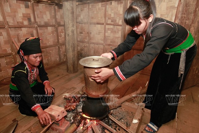 Le génie du feu des Kho Mu - ảnh 2